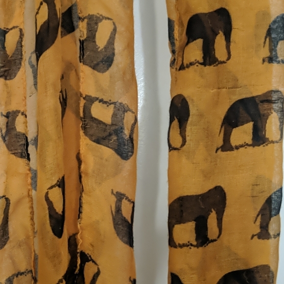 Scarf - Picture 2 of 2